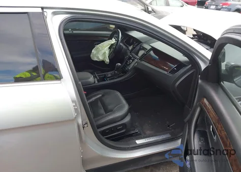 2019 Ford Taurus Limited z USA, uszkodzony, nr VIN 1FAHP2F86KG111496